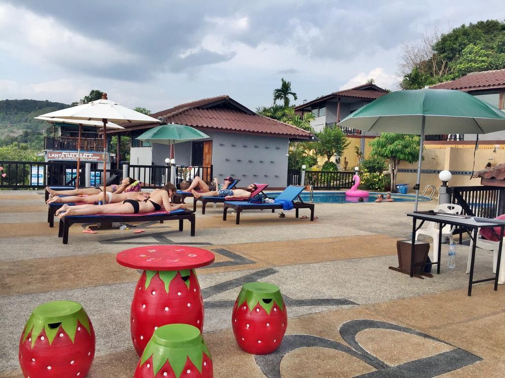 Lanta Halabala Resort Ko Lanta Kültér fotó
